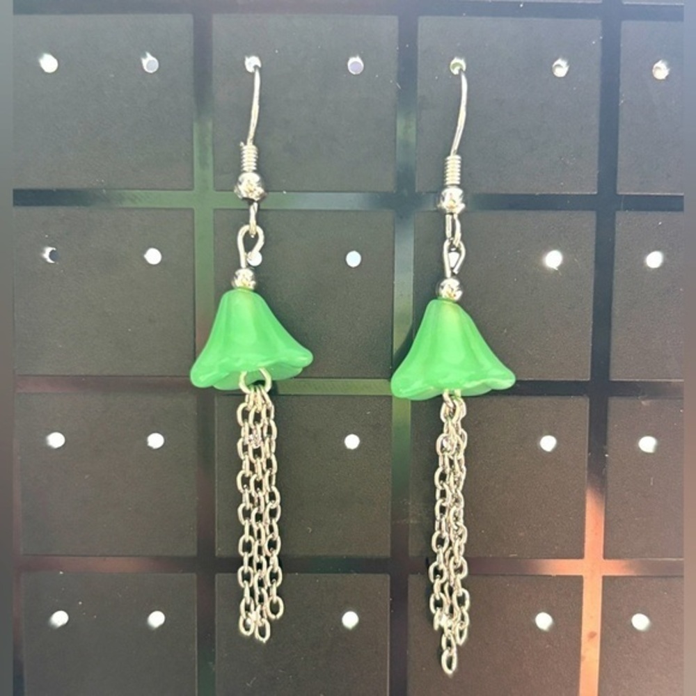 Jellyfish Dangle Fashion Earrings, NWT, Unworn